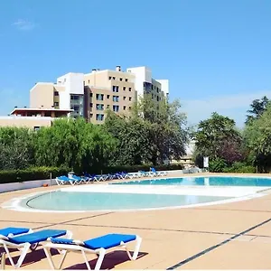  Apartment Relax Pool - Free Parking Garage